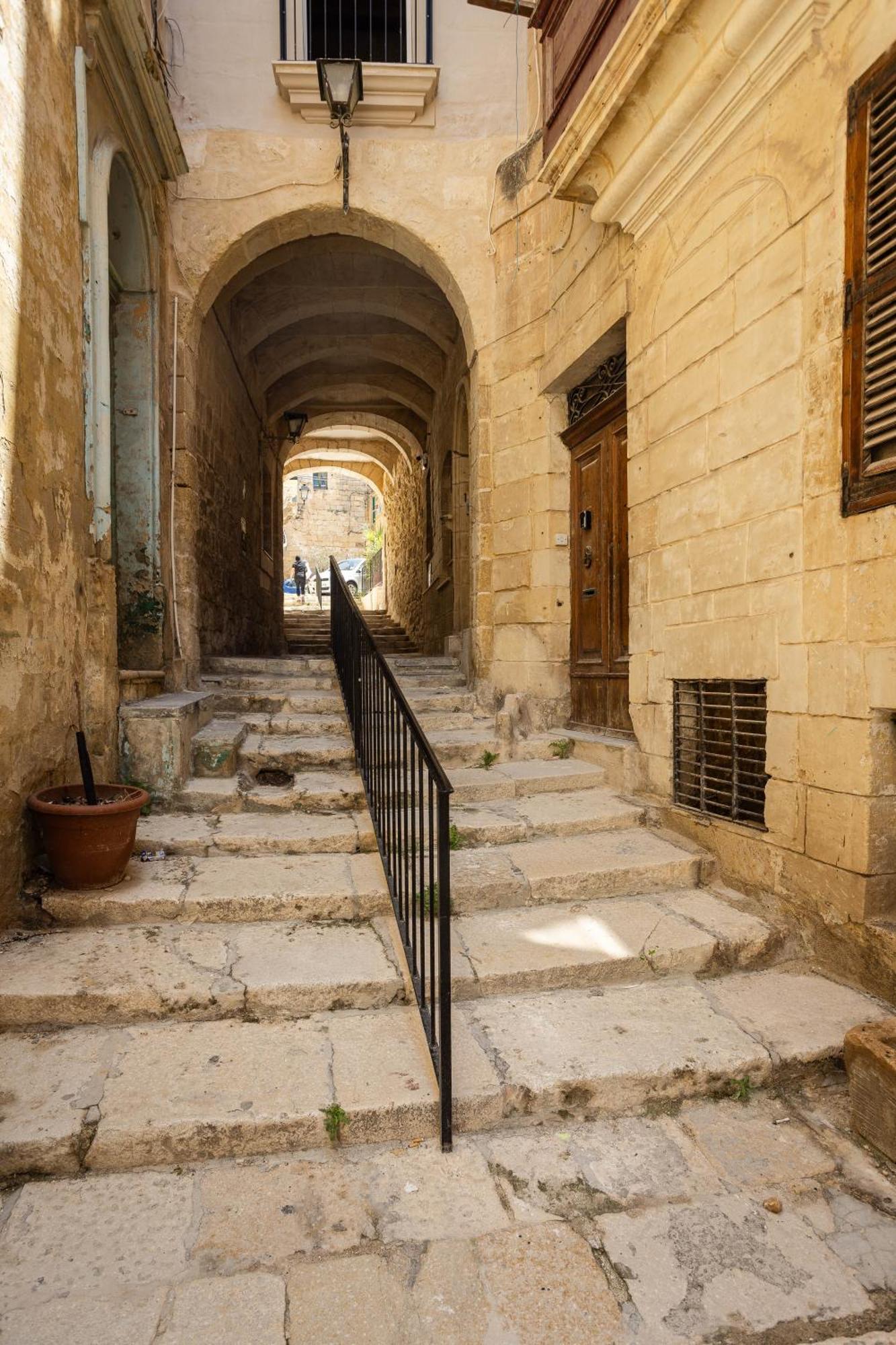 The Maltese Gem Apartment Cospicua Exterior foto